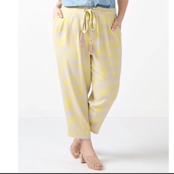 Melissa McCarthy Seven7 Pants - NWT Seven yellow tie dress pants